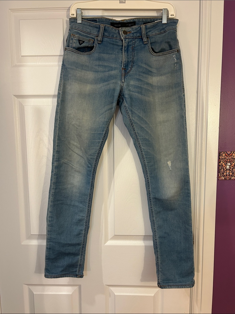 Guess Men’s Slim Jeans Sz 30 in Light Blue Wash